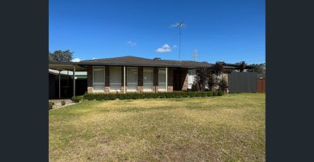 Excellent presentation throughout & Extensive Features Inside & Out. - Photo 3