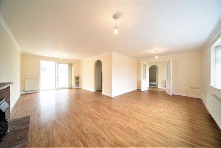 3 bedroom bungalow to rent - Photo 2