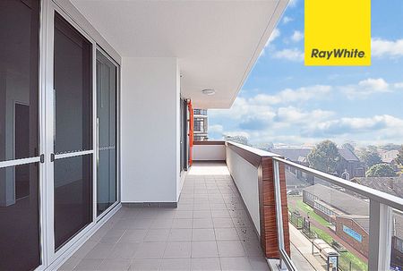 TWO BEDROOM APARTMENT LOCATED IN THE HEART OF LIDCOMBE - Photo 5