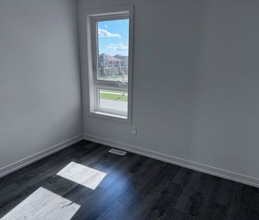 For Lease - 225 Burke Street, Hamilton, Ontario - Photo 3