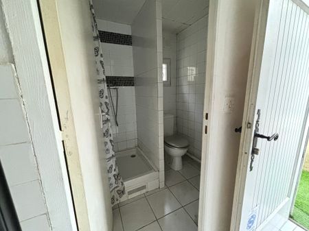 Location Maison 2 pièces 24m² MARSEILLE 16ème - Photo 5