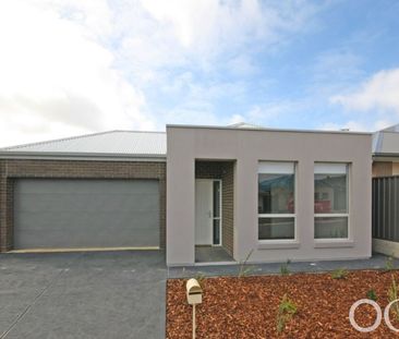 Open the Door to Hills Elegance - Photo 6