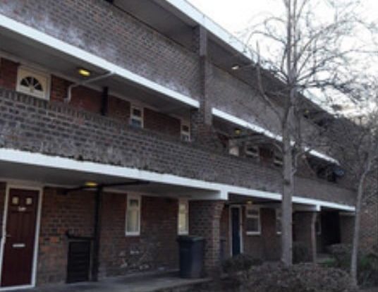 2 Bed Flat, Grove Street, SE8 - Photo 1