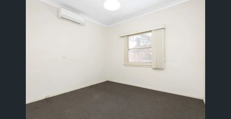 Charming Family Home in Prime Sylvania Location - Photo 4