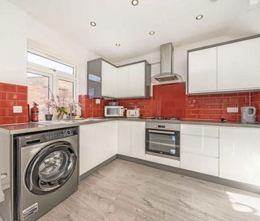 4 bedroom terraced house to rent - Photo 3