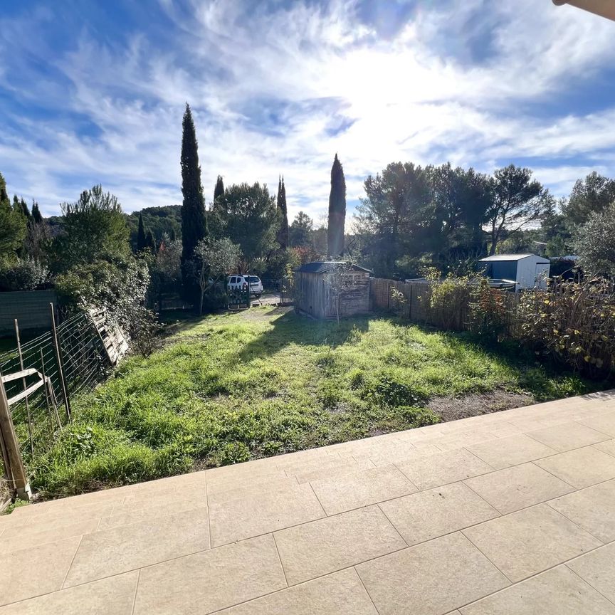 Location Appartement 3 pièces 69m² VENELLES 13770 - Photo 1