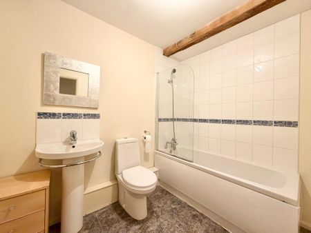 2 bedroom flat to rent - Photo 3