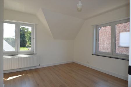 Modern gerenoveerd huis met 3 slpk., op perceel van 1490m² - Photo 2