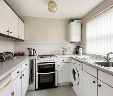 2 bedroom terraced house to rent - Photo 5