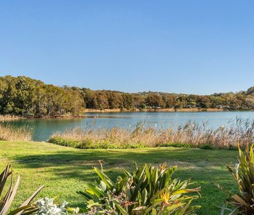Lakeside Apartment with Lake Views - Photo 6