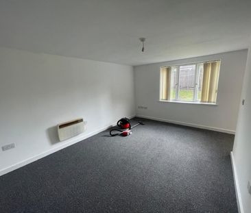 Priory Court, Monk Bretton - Photo 3