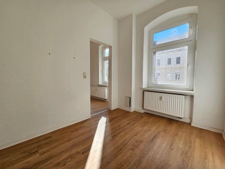 Schöne renovierte Wohnung mit Balkon - Foto 3