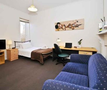 Room 9 (Non Ensuite) - Photo 3