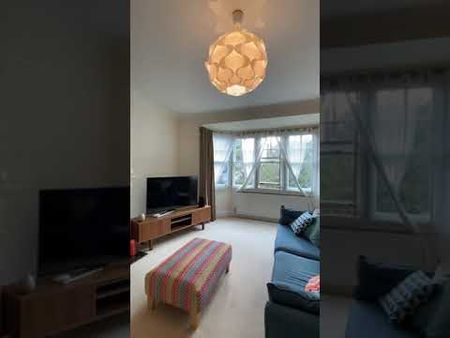 3 Bed Flat, Murray Road, SW19 - Photo 2