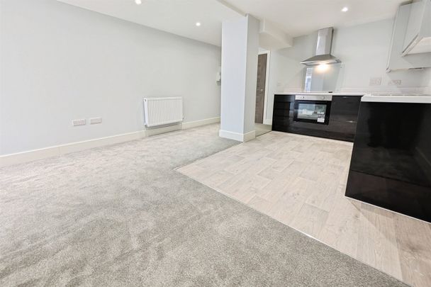 Thomas House, SO14 - Photo 1