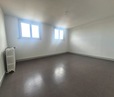 Location Appartement 1 pièce 28m² ROUBAIX 59100 - Photo 4