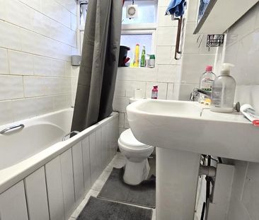 2 bedroom maisonette to rent - Photo 4