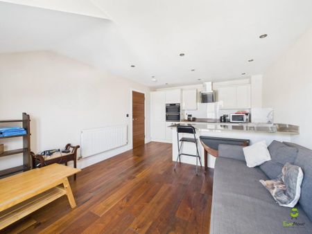 2 bedroom apartment to rent - Photo 2