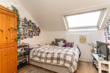 8 bedroom terraced house to rent - Photo 5