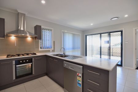 31 Range Street, North Richmond. - Photo 4