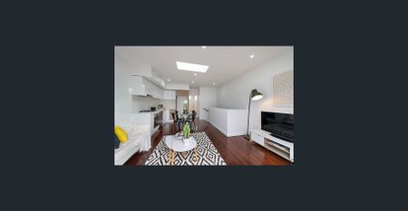 Modern townhouse - close to it all! - Photo 4