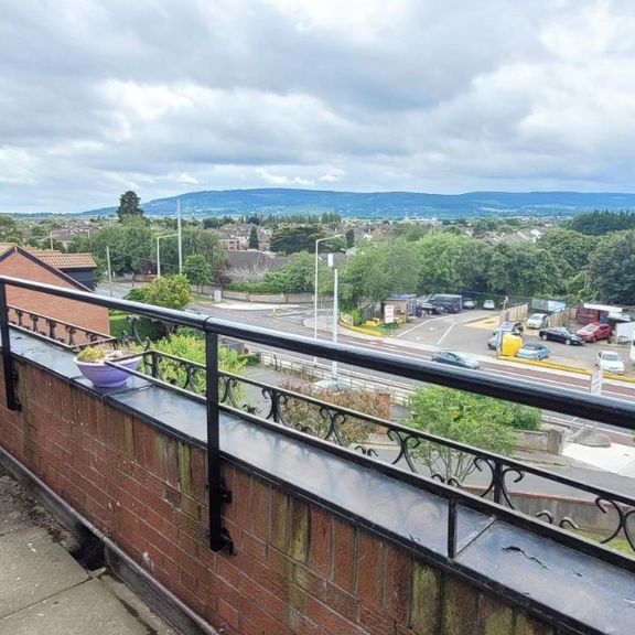 Apartment 17, Orwell Court, Braemor Road, Churchtown, Dublin 14 - Photo 1