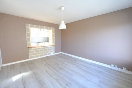 Location Appartement 2 pièces 49m² ST ETIENNE 42000 - Photo 3