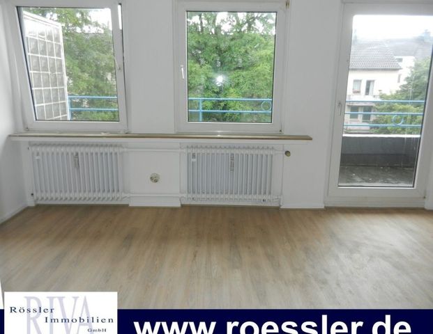 gemütliche Dachgeschosswohnung zwischen Aquis Plaza und Frankenberger Viertel - Photo 1