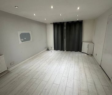 3 Bed Terraced House, Leicester, LE4 - Photo 6