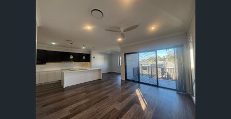 Exceptional Family Living in a Prime Location! - Photo 4