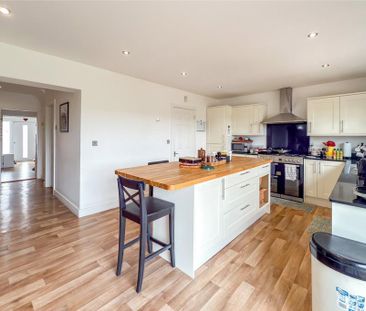 5 bedroom semi-detached house to rent - Photo 6