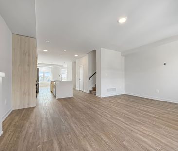 For Lease - 15 Victor Metcalf Lane, Richmond Hill, Ontario - Photo 1