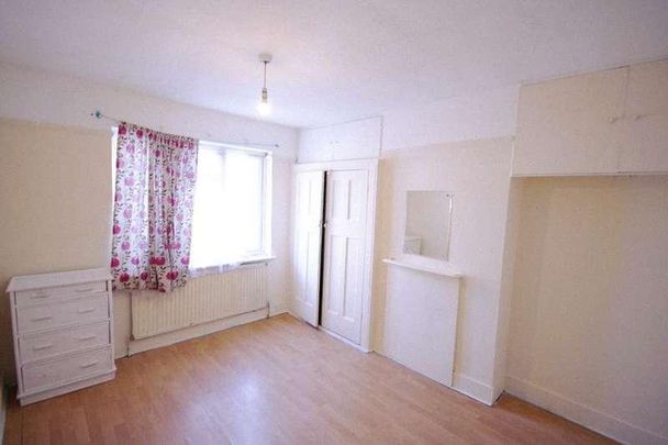 Rowley Close, Wembley, Middlesex, HA0 - Photo 1