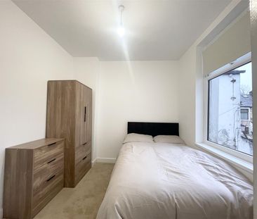 1 bed house share to rent in Coal Clough Lane, Burnley, BB11 - Photo 1