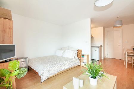 Studio to rent - Photo 3