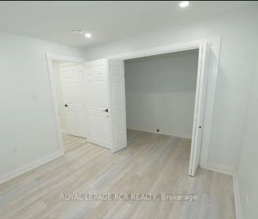 Property For Lease | X9295187 - Photo 6