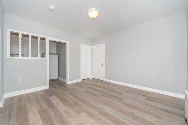For Lease - 486 Holtby Avenue Unit# 3, Burlington, Ontario - Photo 1
