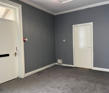 2 Bed Flat, Brunswick Street, LS27 - Photo 2