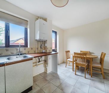 2 bedroom semi-detached house to rent - Photo 3