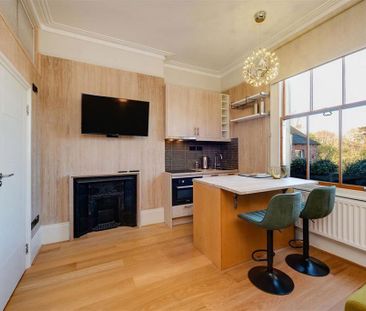 Studio to rent - Photo 3