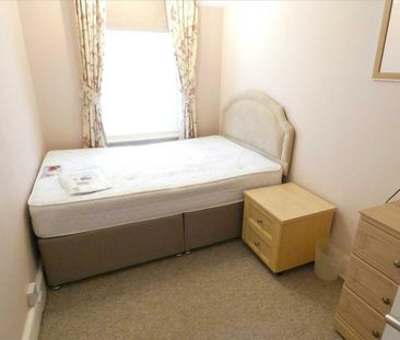 4 bedroom detached house to rent - Photo 5