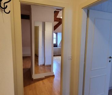 Belle chambre mansardée, idéal pour étudiants ou comme pied-à-terre... - Photo 4