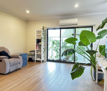 2 Bedroom Townhouse in the Heart of Lilydale - Photo 1