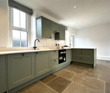 Monyash Road, Bakewell - Photo 1