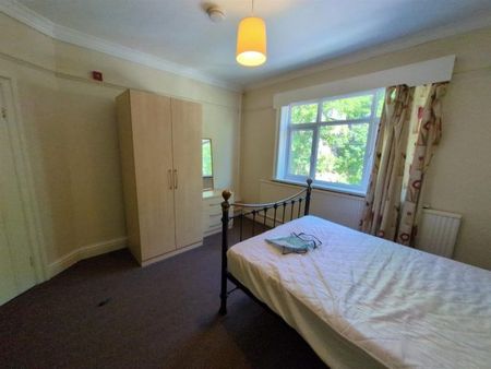 Flat C, 301 Upperthorpe - Photo 4