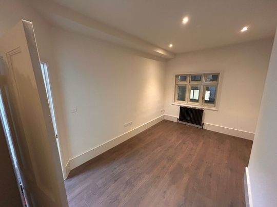 Studio Flat, Herbert House, SE11 - Photo 1