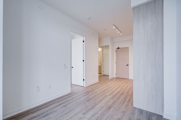 For Lease - 8 Interchange Way Unit# 2705, Vaughan, Ontario - Photo 1