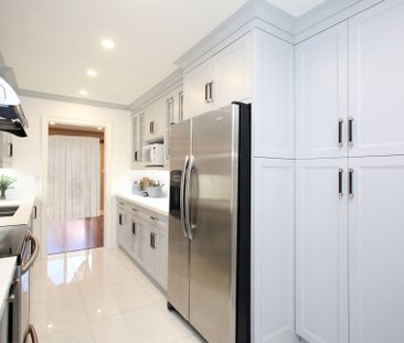 For Lease - 5606 Cosmic Crescent, Mississauga, Ontario - Photo 6