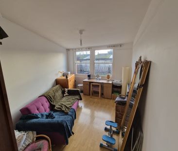 2 Bed Flat, Mannock Road, N22 - Photo 5