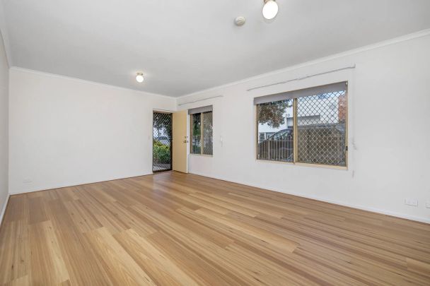 City-Fringe Living with Privacy & Convenience - Photo 1